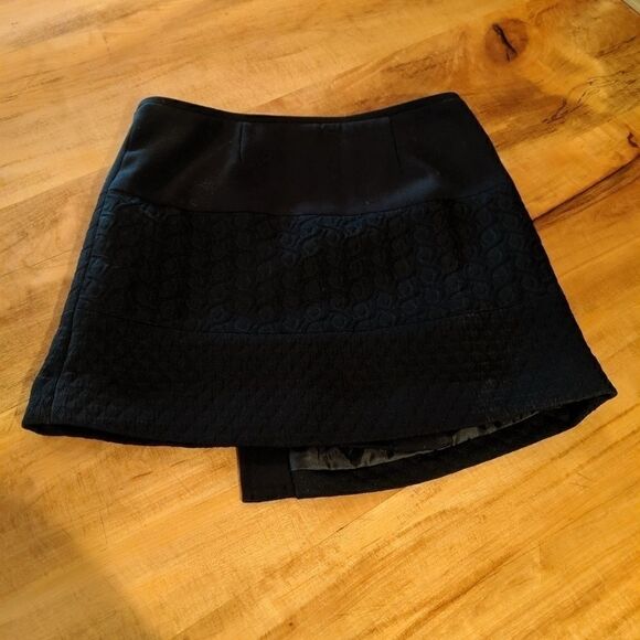 CAbi #926 Swathe Skirt in Black Mini - Picture 3 of 5